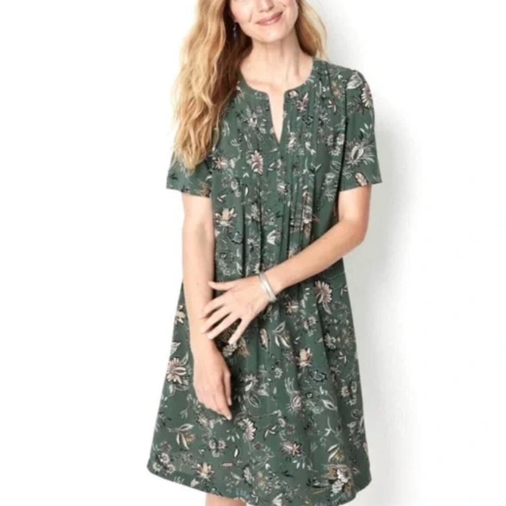J.jill 100 percent rayon floral  pintuck‎ swing dress. Worn 1x